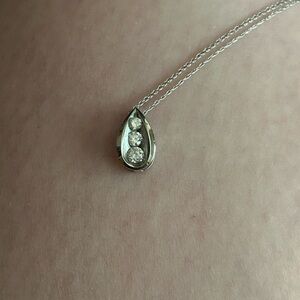 Elegant Silver Teardrop Necklace